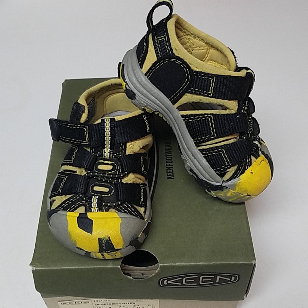 Lil kids Keen shoes